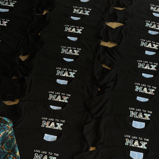 T-shirt Loved Ones naam of datum